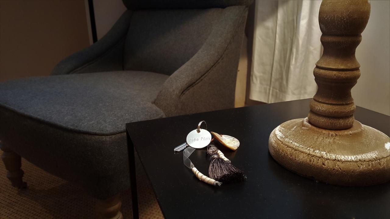 Maison La Porte Rouge Bed & Breakfast 3*